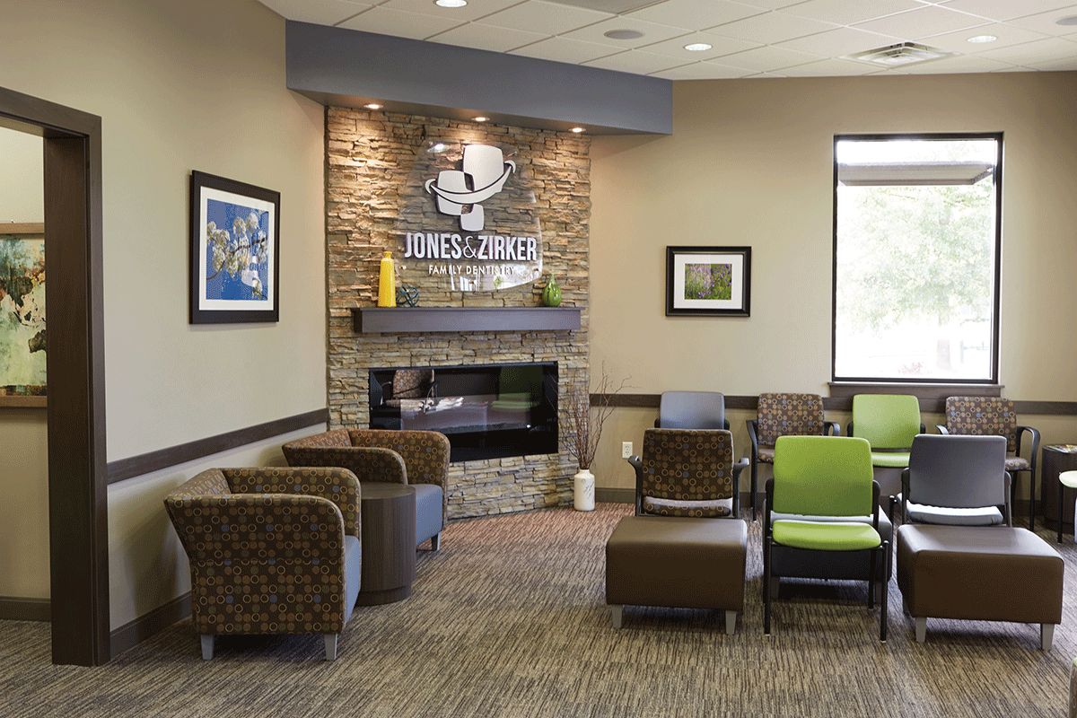 دکوراسیون اتاق انتظار مطب