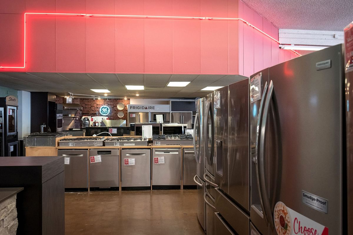 دکوراسیون فروشگاه لوازم خانگی