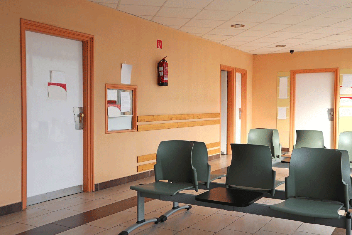 دکوراسیون اتاق انتظار مطب